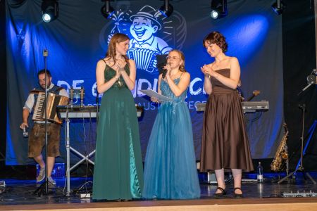 Abiball 2026 Schülerinnen
